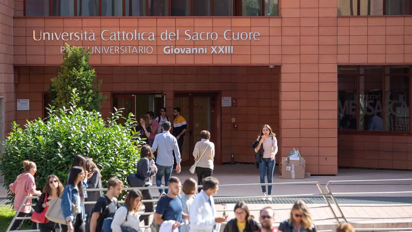 Università Cattolica Scholarships 2025